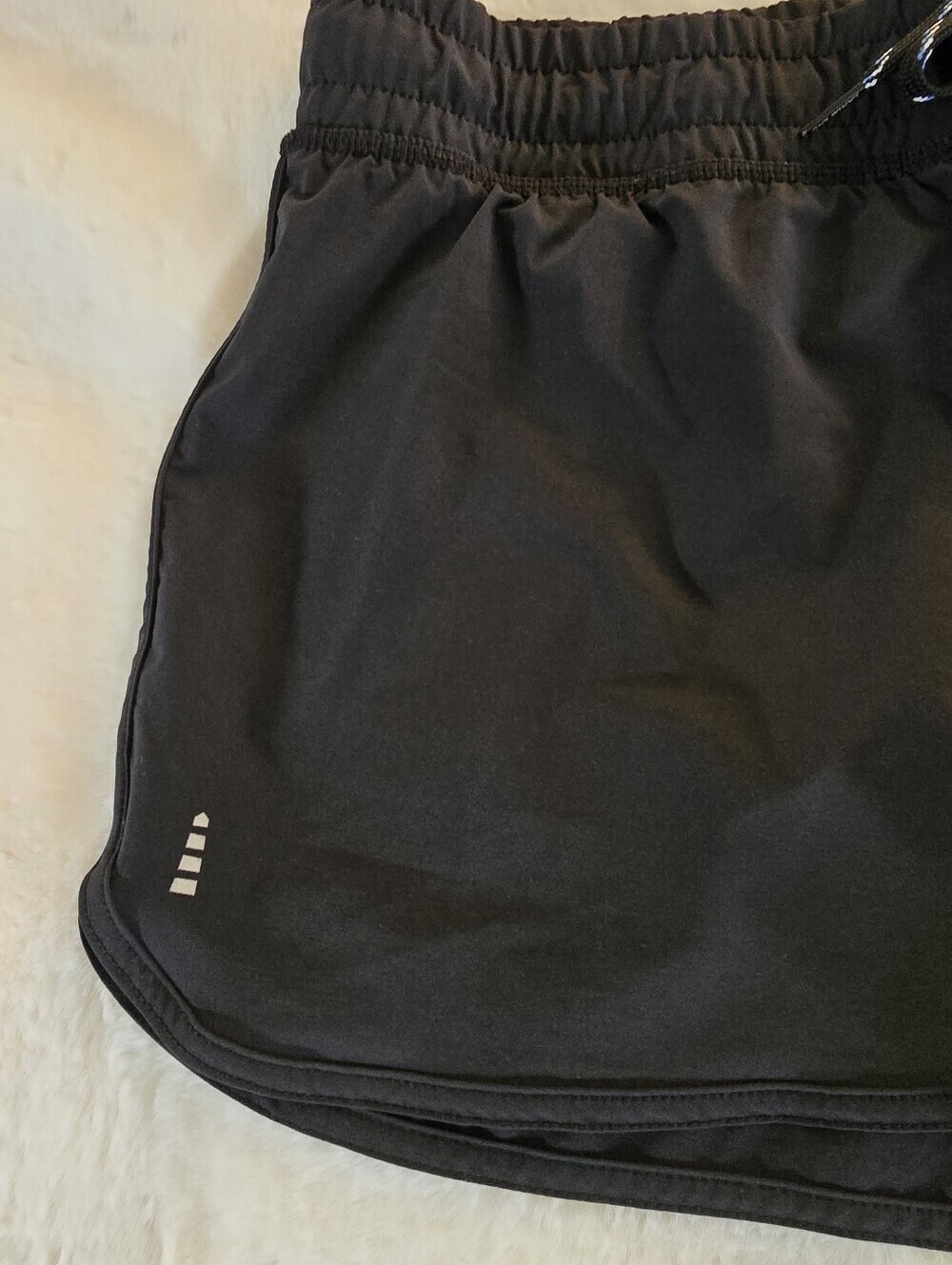 Lands' End Women’s Black Swim Short with Drawstring and Underpant - Picture 4 of 10